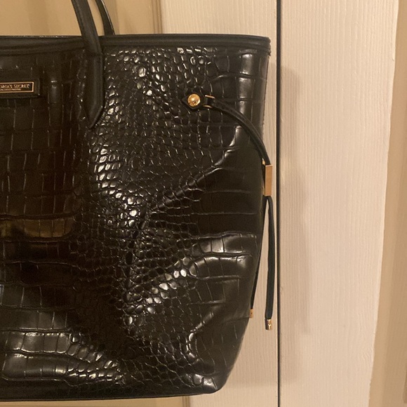 Victoria’s Secret tote bag. - Picture 4 of 6